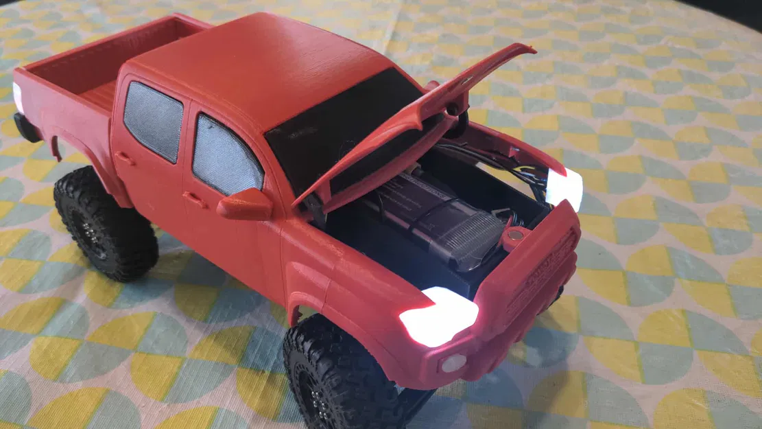 Xe RC Toyota Tacoma 1:16 - Image 4