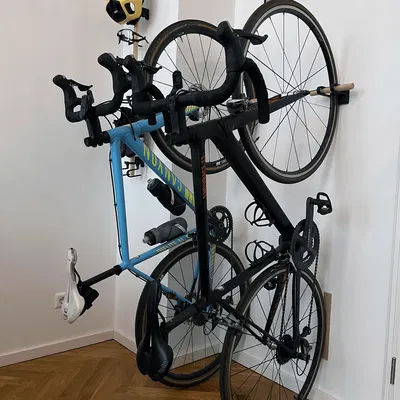 Giá Treo Xe Đạp Đứng Gắn Tường