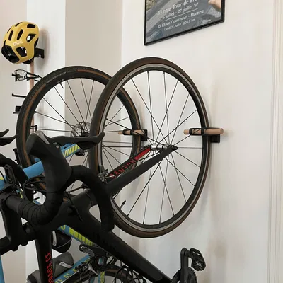Giá Treo Xe Đạp Đứng Gắn Tường