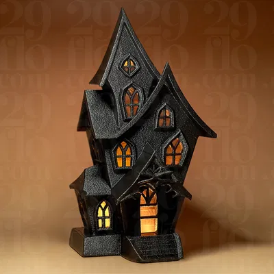 Ngôi Nhà Ma Ám Rỗng Ruột