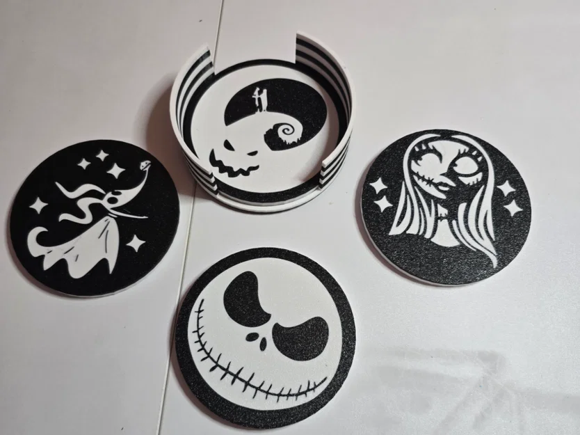 Bộ Đế Lót Ly Đêm Giáng Sinh Kinh Hoàng Cho Halloween - Image 1