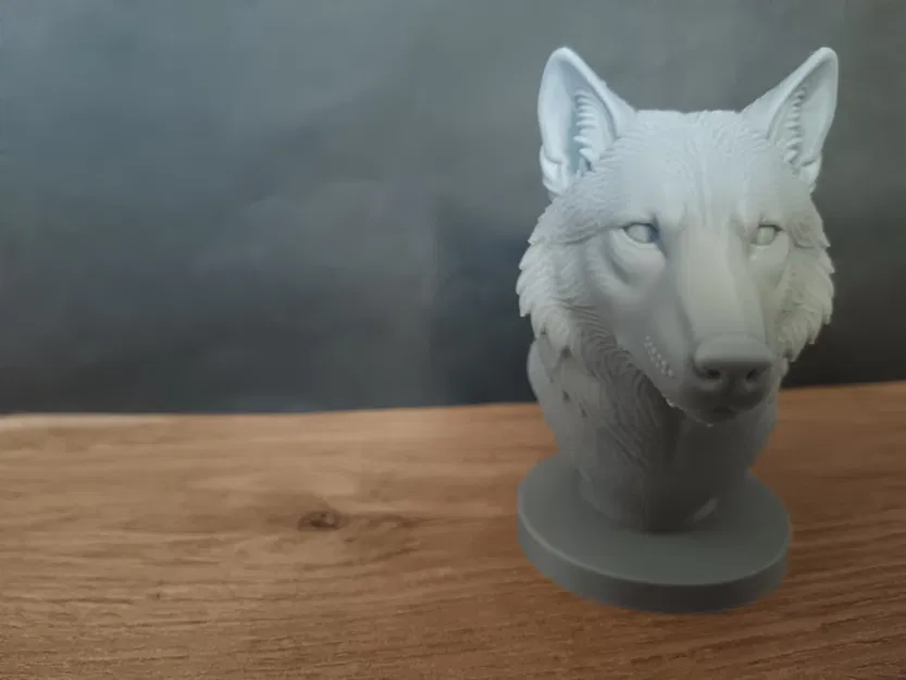 Tượng bán thân Sói - Image 2