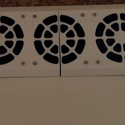 Làm Mát Bổ Sung Cho Biến Tần DEYE 8, 10, 12 KW Phía Trên 45 Độ Với 3 Quạt 120mm