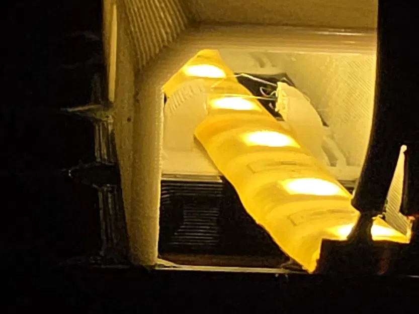 Giá đỡ dạng kẹp cho dải đèn LED openGrid cho Underware - Image 3