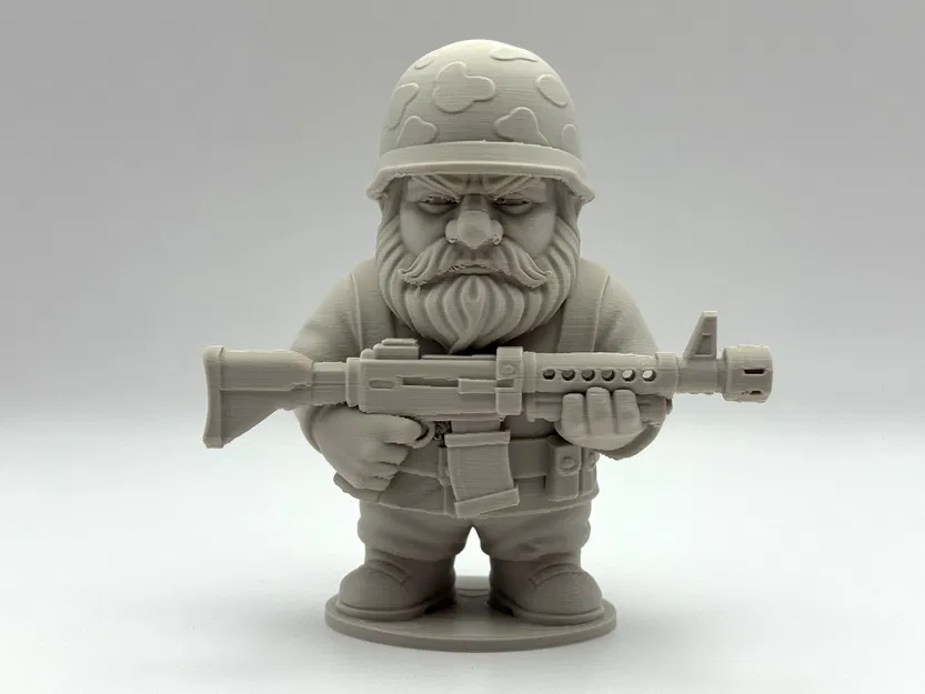 Chú Lùn Vệ Binh Quân Đội - Image 1