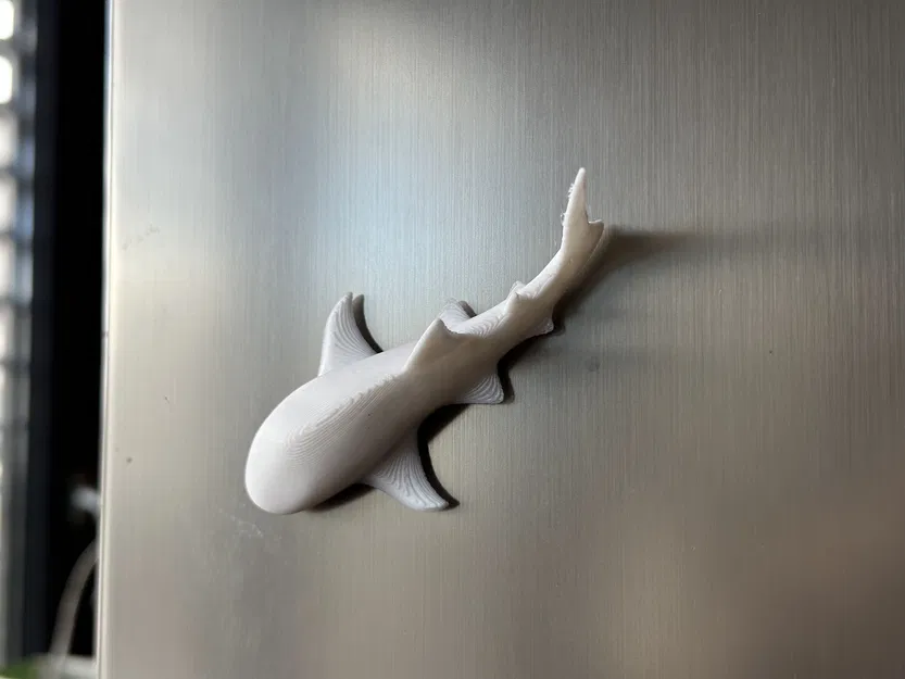 Nam Châm Tủ Lạnh Hình Cá Mập Voi (Không Cần Hỗ Trợ) - Image 1