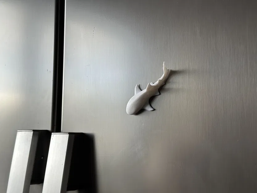 Nam Châm Tủ Lạnh Hình Cá Mập Voi (Không Cần Hỗ Trợ) - Image 2