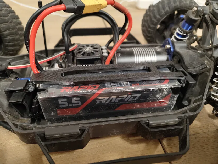 Pát Giữ Pin Lớn Cho Traxxas Slash 4x4 LCG - Image 1