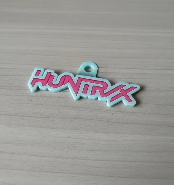 Móc khóa Huntrix Kpop Demon Hunters Fanart Logo - Image 1