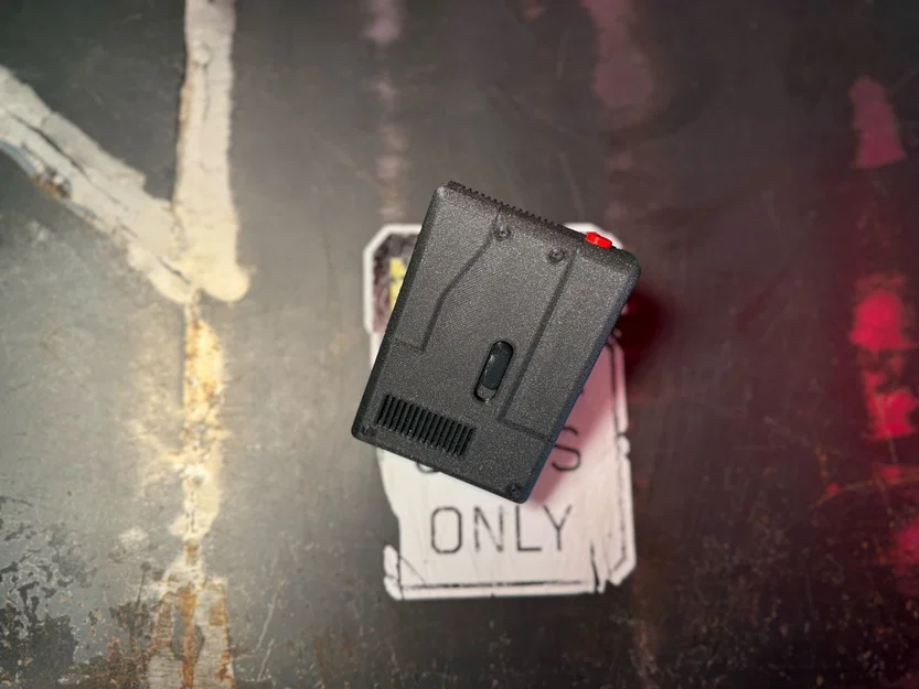 Cyberpunk 2077 — Hộp Đựng Y Tế Của Vik - Image 4