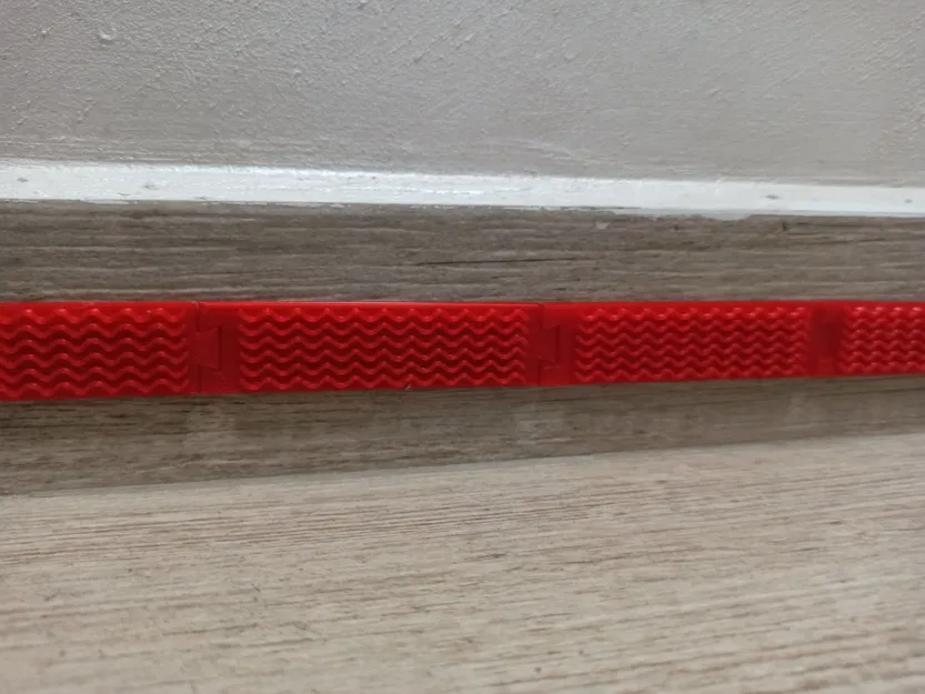 Tấm Chắn Tường Cho Máy Hút Bụi - Image 1