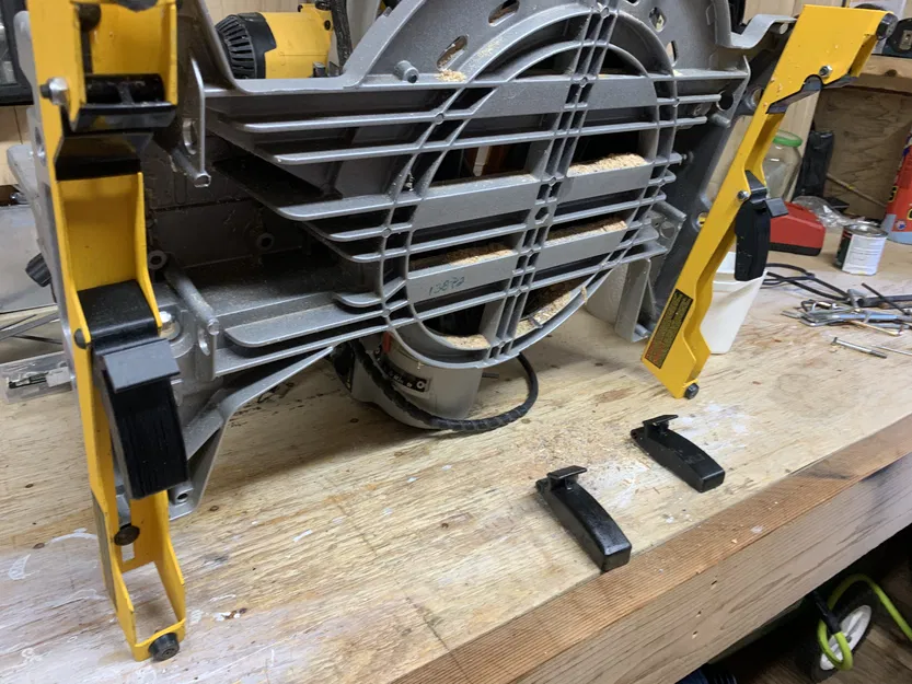 Kẹp thay thế cho chân đế máy cưa mitre DeWALT hạng nặng - Image 3