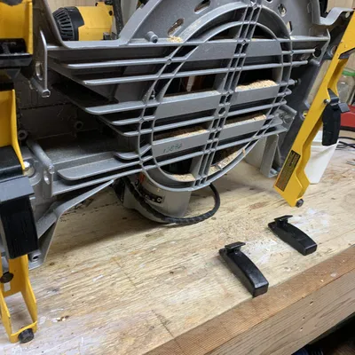 Kẹp thay thế cho chân đế máy cưa mitre DeWALT hạng nặng