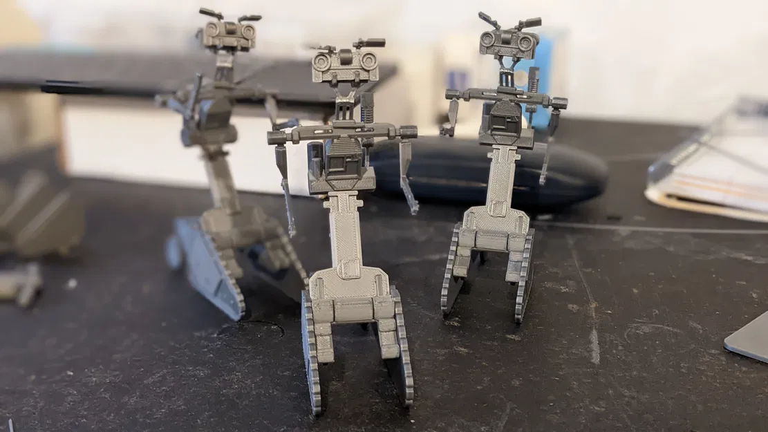 Mô hình Johnny 5 Kit Card | Short Circuit | NOVA Robotics S.A.I.N.T - Image 1