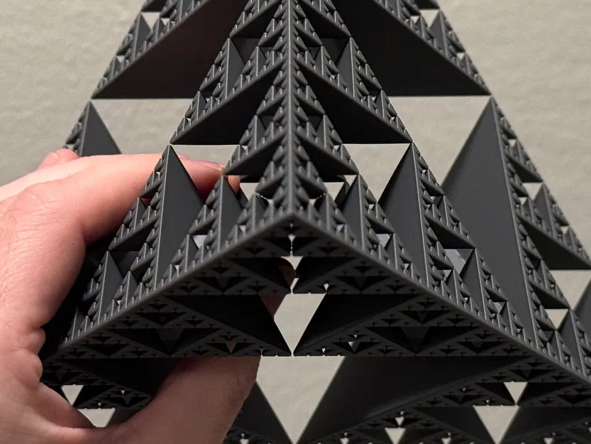 Mô hình Fractal Hình chóp tam giác Sierpiński Cấp 6 - Chế độ Bình - Image 5