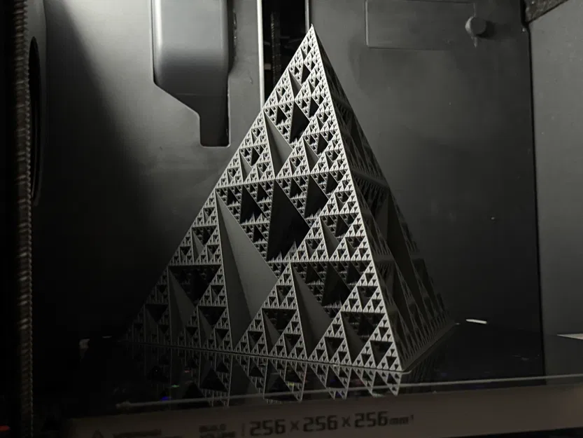 Mô hình Fractal Hình chóp tam giác Sierpiński Cấp 6 - Chế độ Bình - Image 10