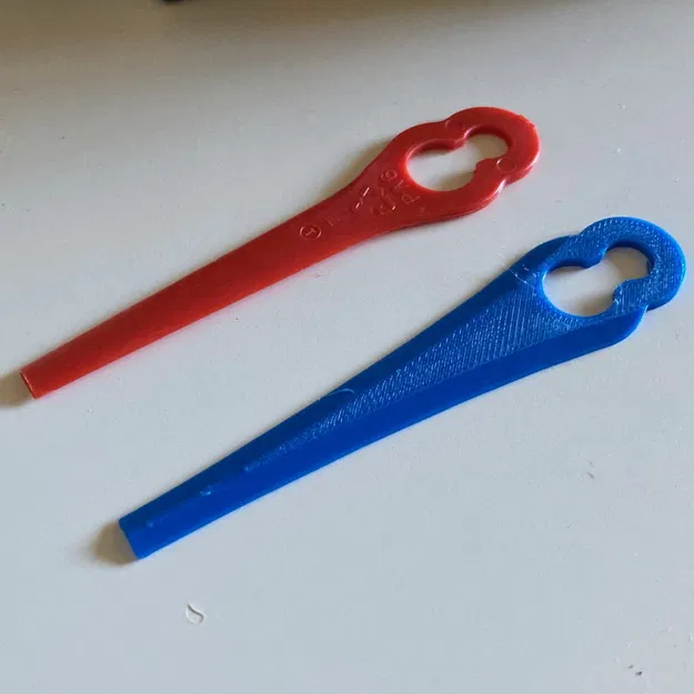 Lưỡi Cắt Thay Thế - Máy Cắt Cỏ Không Dây Ozito PXC (Einhell) 18V 240mm - Image 1