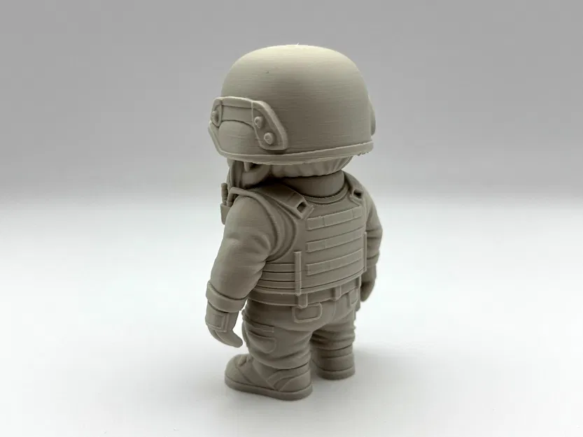 Ông Lùn Vệ Binh S.W.A.T. – Chiến Thuật, Râu Dài, Sẵn Sàng Hành Động! - Image 4