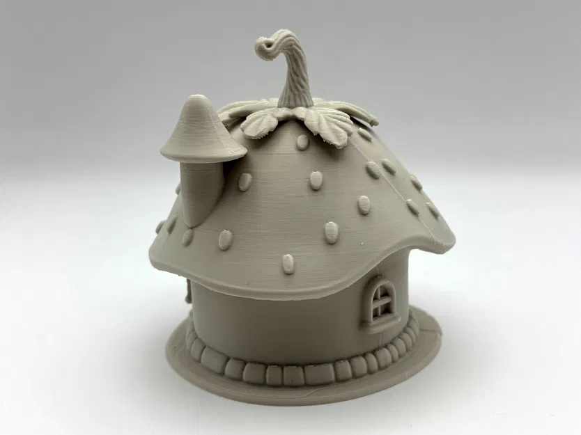 Nhà Dâu Tây - Image 2