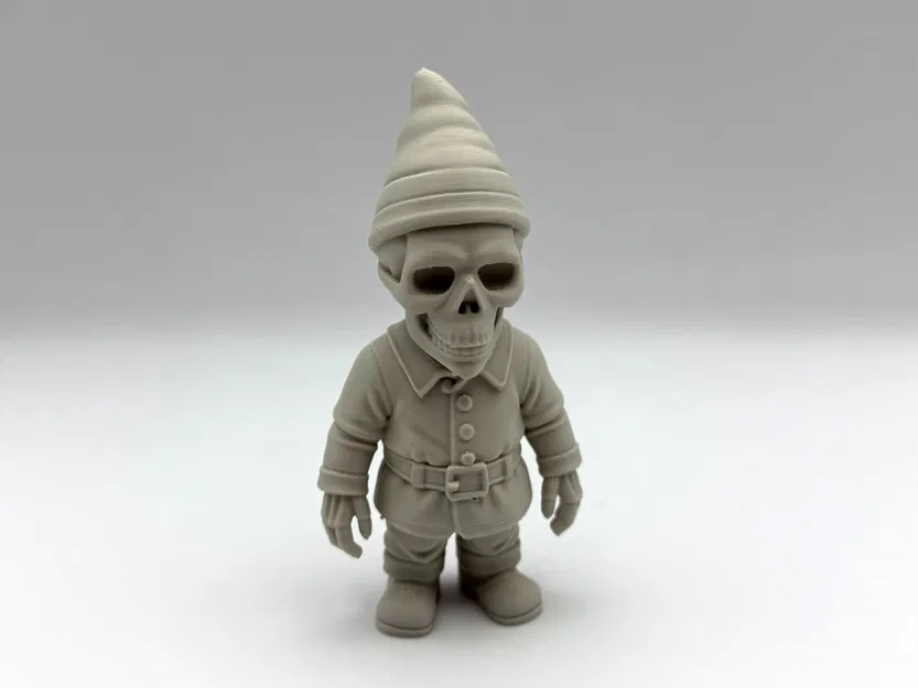 Ông Lùn Vườn Xương - Image 1