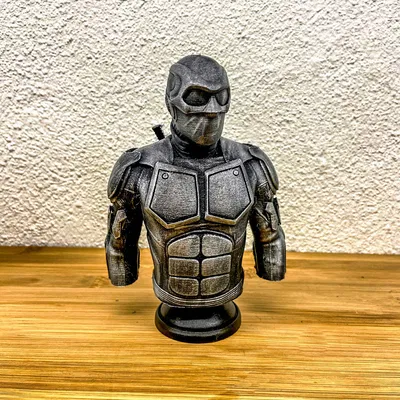 Tượng bán thân Black Noir (The Boys)