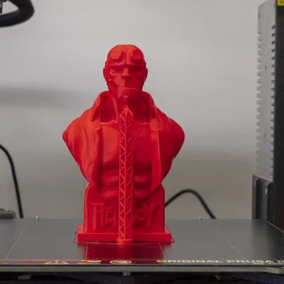 Tượng bán thân Hellboy