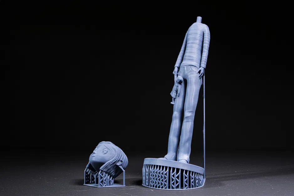 Mô hình Coraline - Image 2