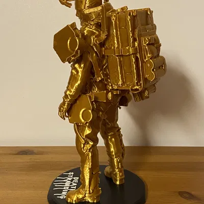 Tượng Sam Porter Bridges / Death Stranding