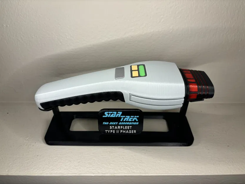 Star Trek: TNG Dustbuster Phaser V2 - Image 1