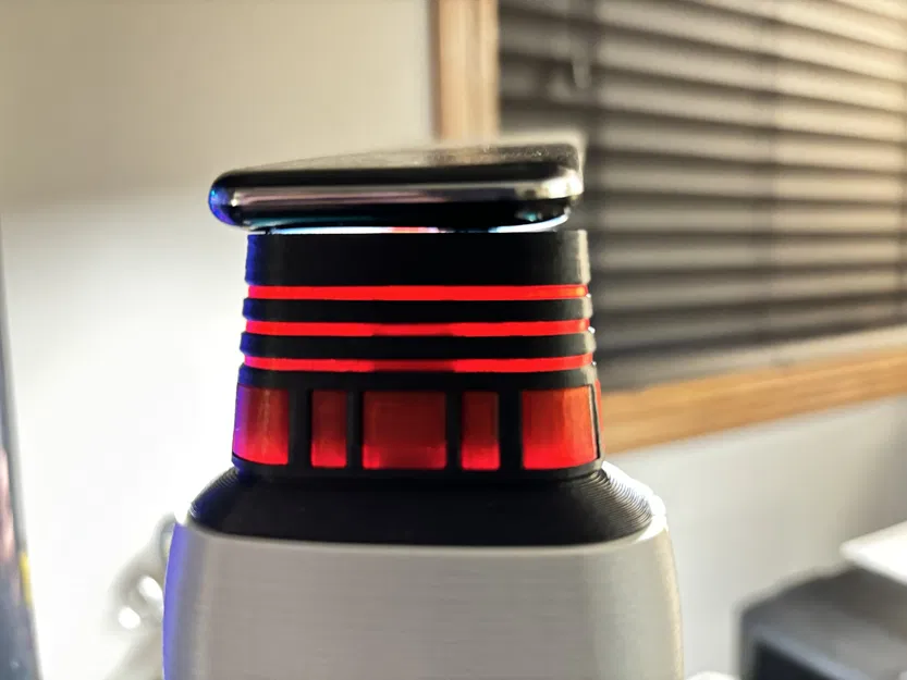 Star Trek: TNG Dustbuster Phaser V2 - Image 7