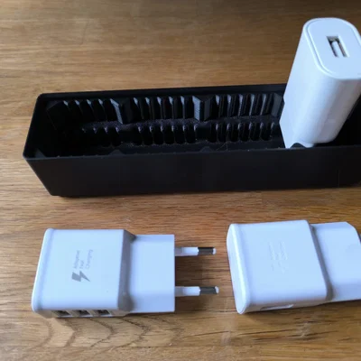 Hộp Đựng Phích Cắm Điện Châu Âu Gridfinity