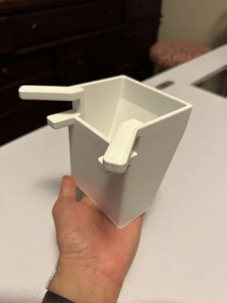 Thùng rác gắn bàn cho vải, chỉ, vụn nhựa, và hơn thế nữa! - Image 4