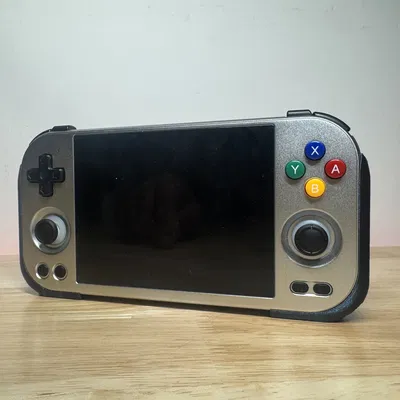 Vỏ Bám Tay & Kính Bảo Vệ Màn Hình RG477m