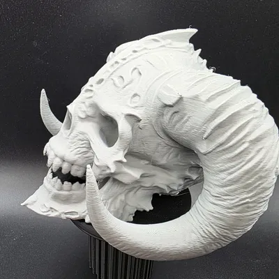 Đầu Lâu Ác Quỷ Sừng Lớn Tàn Nhẫn