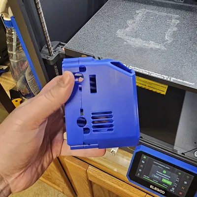 Nắp SE3D có gắn nam châm cho Centauri Carbon