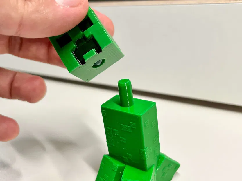 Mô Hình Creeper Minecraft - Đầu Xoay, Không Cần Hỗ Trợ - Image 2