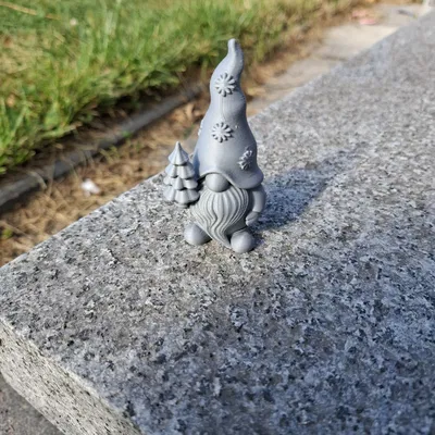 Ông Già Tuyết Nhỏ Với Cây Thông Mini