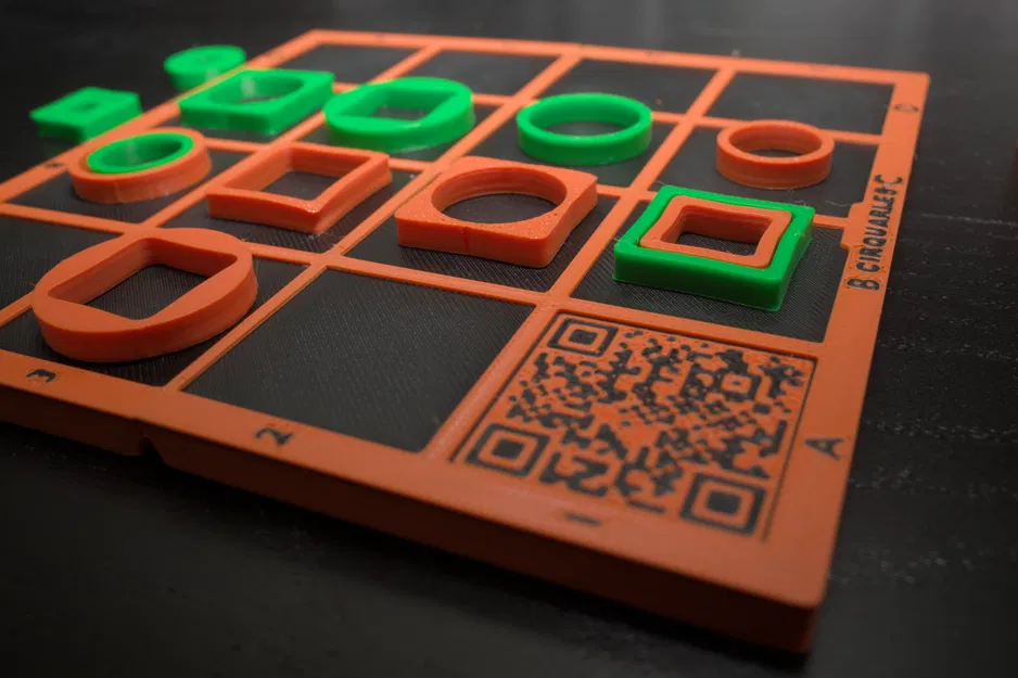 Phiên bản đa sắc màu của trò chơi cờ Cirquarles - Image 1