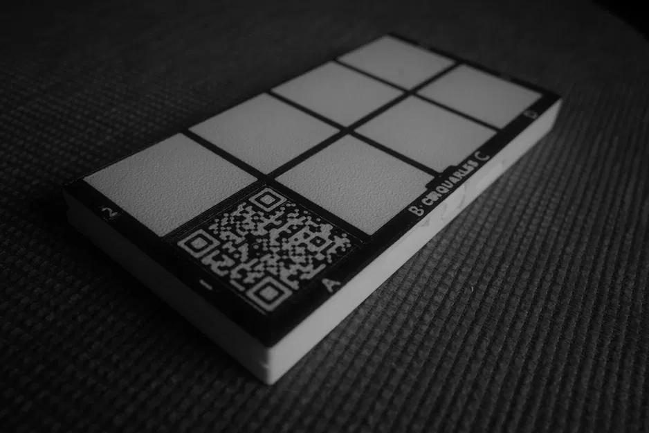 Phiên bản đa sắc màu của trò chơi cờ Cirquarles - Image 2