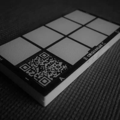 Phiên bản đa sắc màu của trò chơi cờ Cirquarles