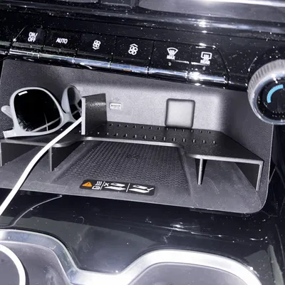 Kệ Chia Ngăn Cho Chevy Traverse Gen 3 (2024, 2025, 2026)