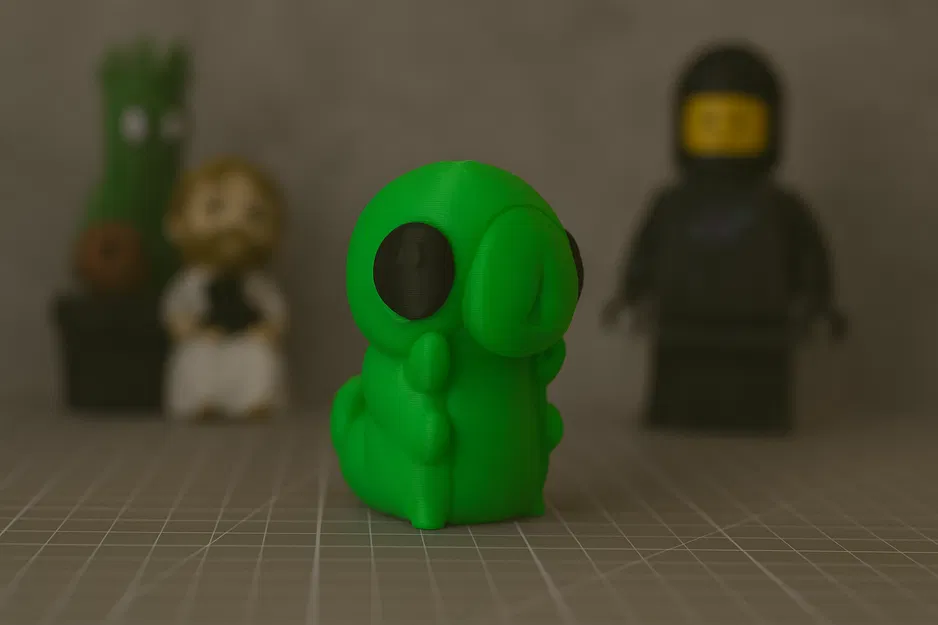 Grub – Mang Grub Hollow Knight về bàn làm việc của bạn - Image 1