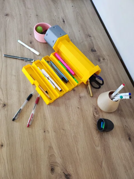 Hộp Bút Chì - Cây Bút Chì KHỔNG LỒ! - Image 4