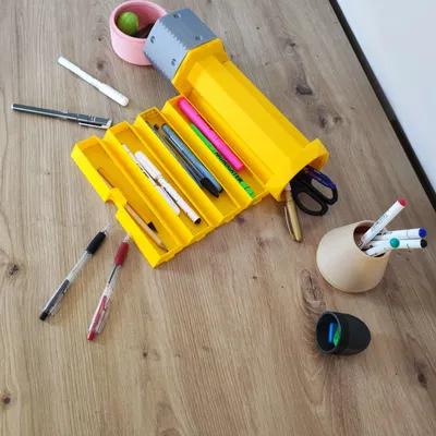 Hộp Bút Chì - Cây Bút Chì KHỔNG LỒ!