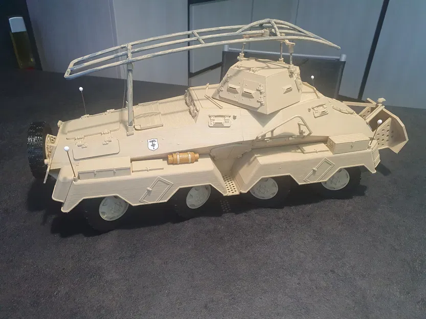 Mô Hình Xe Bọc Thép Sd.Kfz. 232 8 Bánh Lái - Image 2