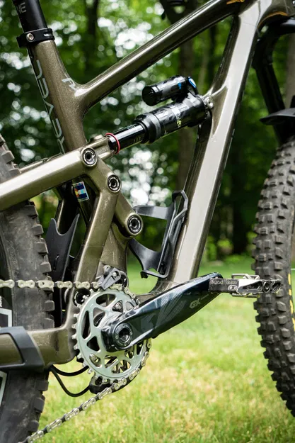 Tấm Bảo Vệ Bash Guard / Dẫn Xích Xe Đạp ISCG-05 - Image 2