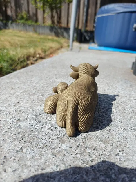 Bò Mẹ Cao Nguyên Cùng Bê Con - Image 4