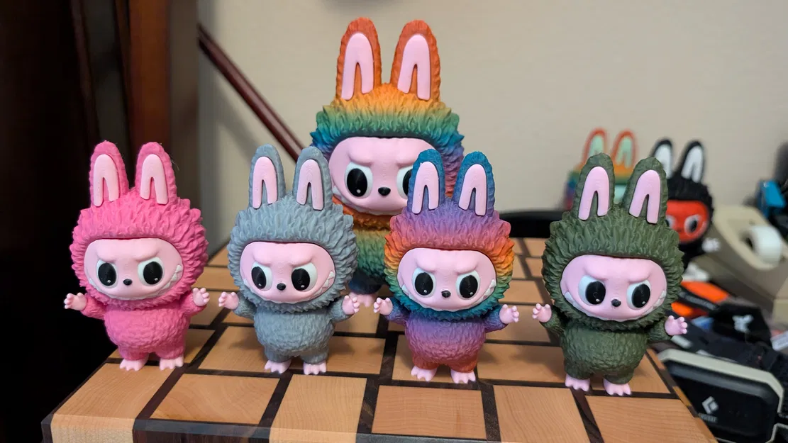 Móc Khóa Labubu Mini Mắt Quay - Phiên Bản Thu Nhỏ - Image 1