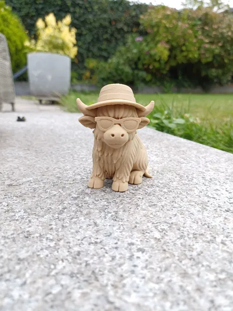 Summer Cow — Chú Bò Cao Nguyên Đi Nghỉ Mát - Image 4