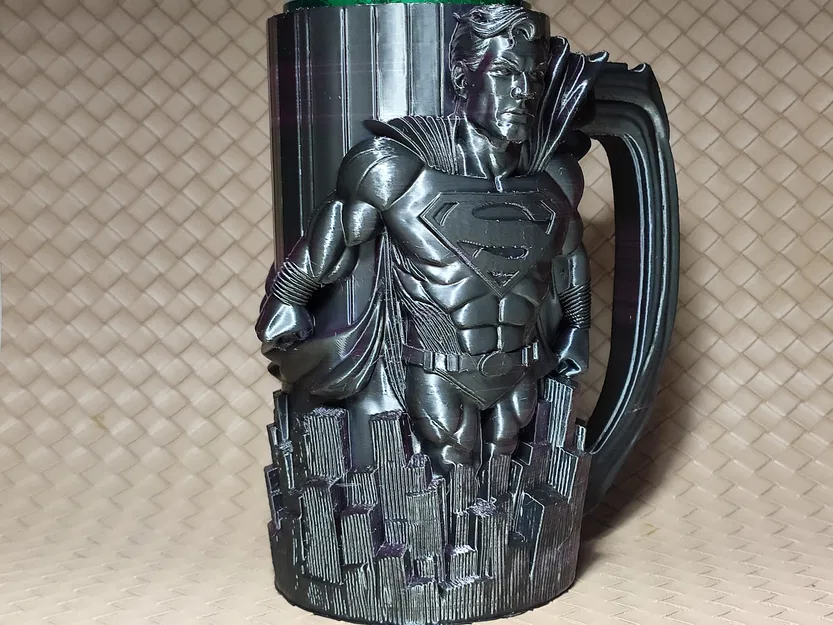 Chai/Lon Đựng Nước Giải Khát Kiểu Superman - Image 1